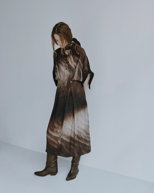 "FUMON PRINT ROLL UP TRIP SHIRT"